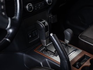 Mitsubishi Pajero 3.2 DI-D Intense 4WD AHK RFK SHZ - bilder 3