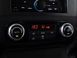 Mitsubishi Pajero 3.2 DI-D Intense 4WD AHK RFK SHZ - bilder 6