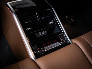 BMW M8 Competition  CARBON KERAMIK NIGHT B&W LASER - bilder 4