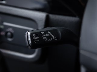 Volkswagen Touareg 3.0 TDI V6  BI-XENON PANO NAVI SPORT - foto 5