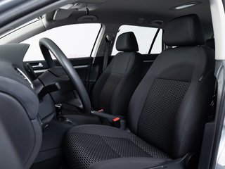 Volkswagen Golf 1.6 TDI Trendline 4Motion  KLIMA - bilder 10