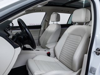 Volkswagen Passat GTE 1.4 TSI R-Line ACC PANO VIRTUAL AHK - bilder 1