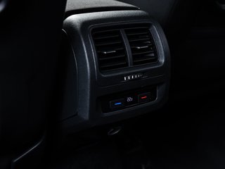 Volkswagen Touran 2.0 TDI Comfortline  LED NAVI SHZ TEMP - bilder 6