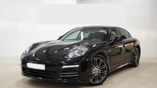 Porsche Panamera 4 Edition