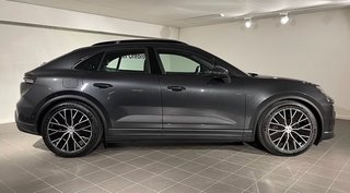 Porsche Macan Electric 4