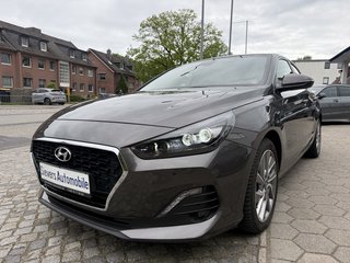 Hyundai i30 Fastback 1,4 TDGI Trend Automatik Navi Kamera SHZ Lenkradheizung
