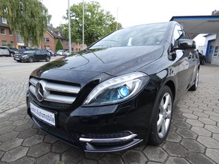 Mercedes-Benz B 200 7G-DCT Sport AHK Navi Bi-Xenon Teilleder