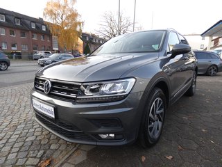 Volkswagen Tiguan Sound 4Motion 2,0 TDI DSG AHK ACC LED Navi SHZ Tempomat