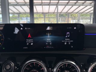 Mercedes-Benz CLA 250 AMG - Line Pano LED Kamera MBUX ACC Navi - photo 18