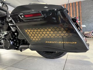 Harley-Davidson Street Glide FLHX 107 - bilder 18
