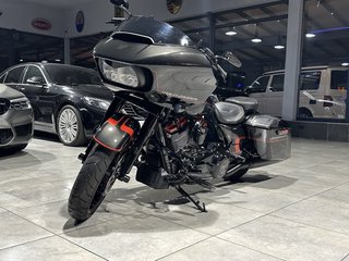 Harley-Davidson Road Glide Ultra Limited CVO 117 FLTRXSE - photo 1