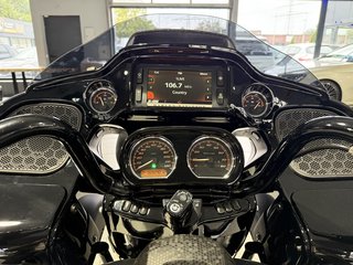 Harley-Davidson FLTRXS Road Glide Special 107ci LED CVO MATT - bilder 13