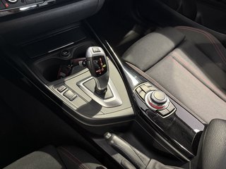 BMW 120 i Sport Line Aut. Tempomat LED Kamera Navi - bilder 19
