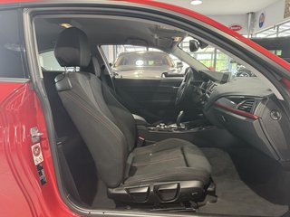 BMW 120 i Sport Line Aut. Tempomat LED Kamera Navi - bilder 11
