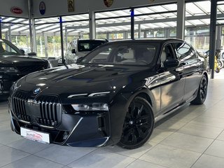 BMW 740d xDrive M Sport Innovation AHK Softclose ACC 21" - photo 1