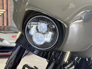 Harley-Davidson Street Glide FLHTCU 107 Electra UltraClassic APE - photo 12