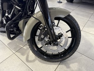 Harley-Davidson Street Glide FLHTCU 107 Electra UltraClassic APE - photo 13