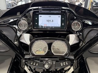 Harley-Davidson Road Glide 114 FLTRX APE LED Custom - bilder 17