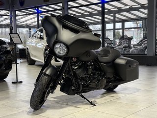 Harley-Davidson FLHXS Street Glide 107 CVO Heck - bilder 1