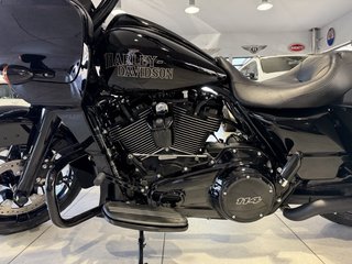 Harley-Davidson FLTRX Road Glide 114 LED APE - bilder 11