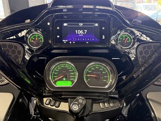 Harley-Davidson FLTRX Road Glide 114 LED APE - bilder 18
