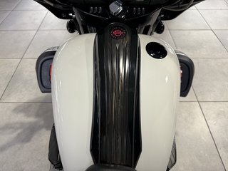 Harley-Davidson CVO Street Glide 114ci FLHXSE BOOM! AudioStage2 - photo 14