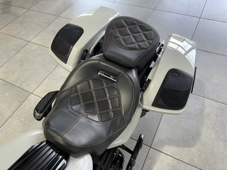 Harley-Davidson CVO Street Glide 114ci FLHXSE BOOM! AudioStage2 - photo 13