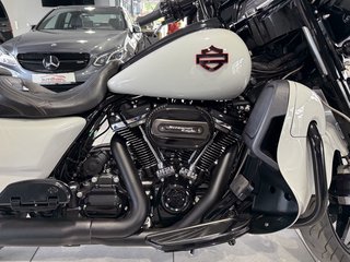 Harley-Davidson CVO Street Glide 114ci FLHXSE BOOM! AudioStage2 - photo 9