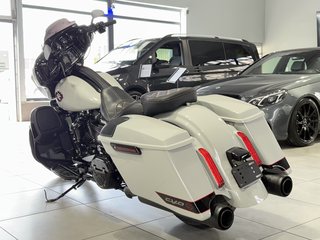 Harley-Davidson CVO Street Glide 114ci FLHXSE BOOM! AudioStage2 - photo 3