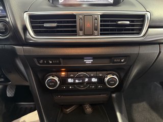 Mazda 3 Sports-Line BOSE HeadUp 1.Hand Komfortzugang - bilder 17