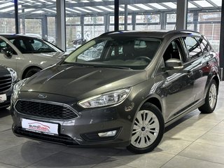 Ford Focus Turnier Business Parkassist Navi LED Tempo - bilder 1