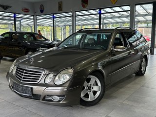 Mercedes-Benz E 320 T CDI Schiebedach Leder Klimaautomatik PDC - bilder 1