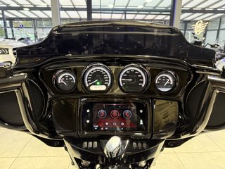 Harley-Davidson FLHTK Street Glide Ultra Limited 114 APE CVO - bilder 18
