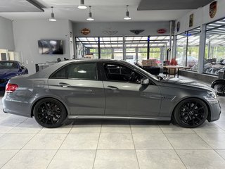 Mercedes-Benz E63 AMG Lim SpeedShift KeylessGo Pano ACC Kamera - photo 7