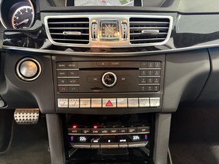 Mercedes-Benz E63 AMG Lim SpeedShift KeylessGo Pano ACC Kamera - photo 19
