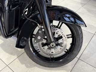 Harley-Davidson FLTRK Road Glide 114 CVO-Heck APE LED - bilder 12