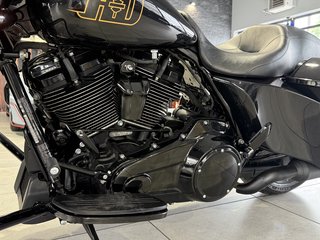 Harley-Davidson Street Glide 107 FLHX - photo 15