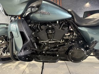 Harley-Davidson CVO Street Glide 114ci FLHXSE LED APE 19" - photo 11