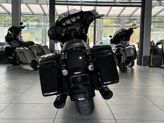 Harley-Davidson FLHX Street Glide 107 ci - bilder 4