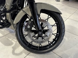 Harley-Davidson FLTRXS Road Glide Special 114ci LED - bilder 16