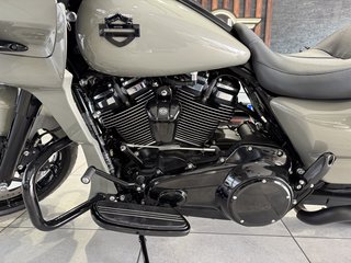 Harley-Davidson FLTRXS Road Glide Special 114ci LED - bilder 10