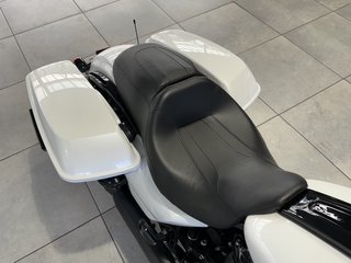 Harley-Davidson FLHXS Street Glide Special 114 APE LED - bilder 15