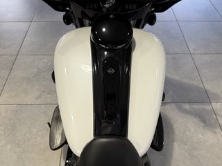 Harley-Davidson FLHXS Street Glide Special 114 APE LED - bilder 14