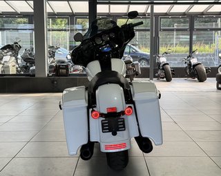 Harley-Davidson FLHXS Street Glide Special 114 APE LED - bilder 4