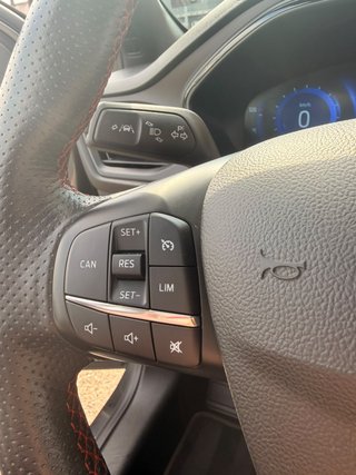 Ford Focus Turnier ST-Line X, BLIS, LED-Scheinwerfer; Key Free; elektr. Heckklappe - bilder 8