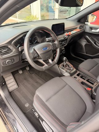 Ford Focus ST-Line, LED Scheinwerfer, Head-up Display - foto 3