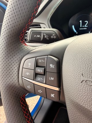 Ford Focus Turnier ST-Line X, ACC, Panoramadach, B&O, BLIS  X - bilder 5