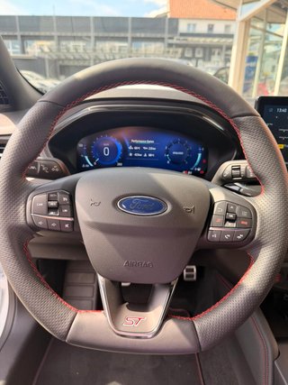 Ford Focus ST X, Track- Paket, Brembo Bremsanlage, B&O - bilder 8