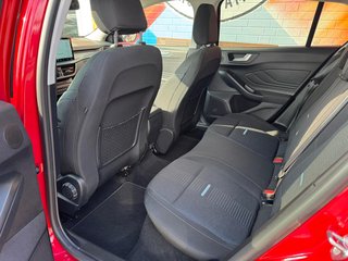 Ford Focus Turnier Active X B&O Winter Paket Fahrassi - bilder 9
