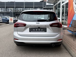 Ford Focus Turnier Titanium Hybrid/DSG/AHK/ACC/B&O - bilder 6